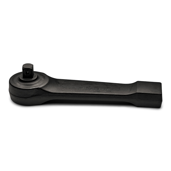 Knocker wrench outlet